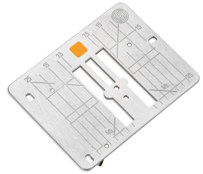 BERNINA 2.0 Straight Stitch Plate for B480, B540, B570 QE, B590, 7 Series 033339.71.07