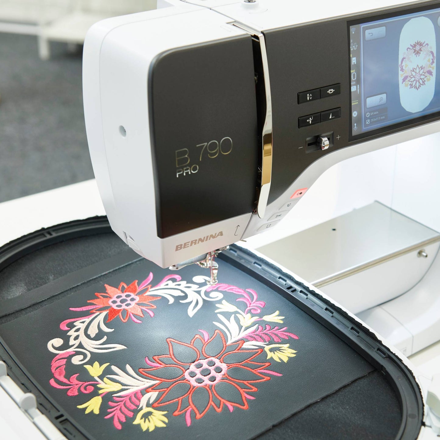 Bernina 790 Pro Sewing Machine