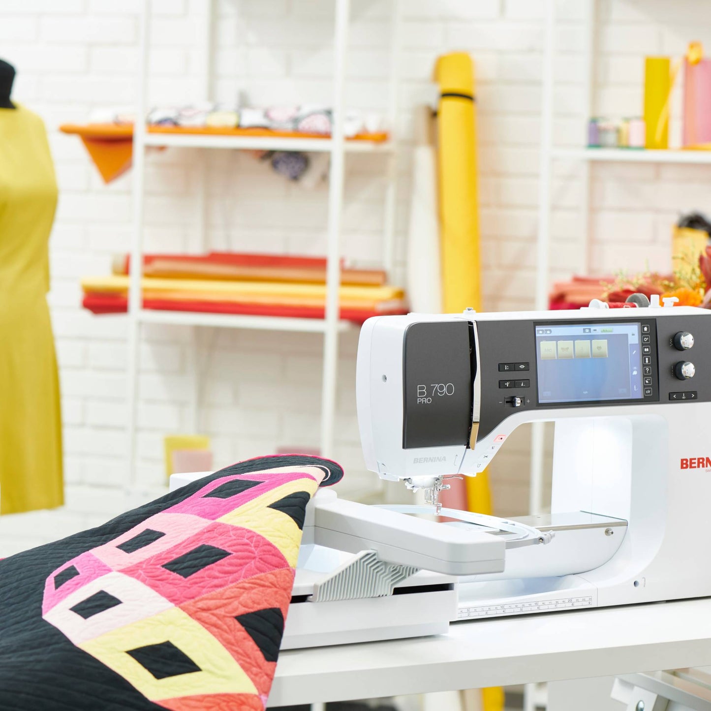 Bernina 790 Pro Sewing Machine