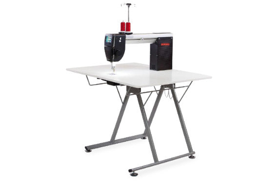 Bernina Q20 SitDown Longarm Quilting Machine with Table