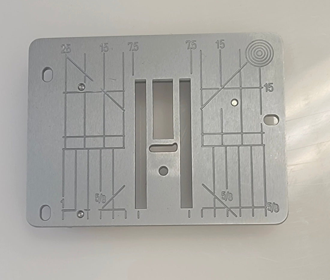BERNINA Needle Stitch Plate Standard 435/475/535/720 (5.5mm) - #034019.70.06