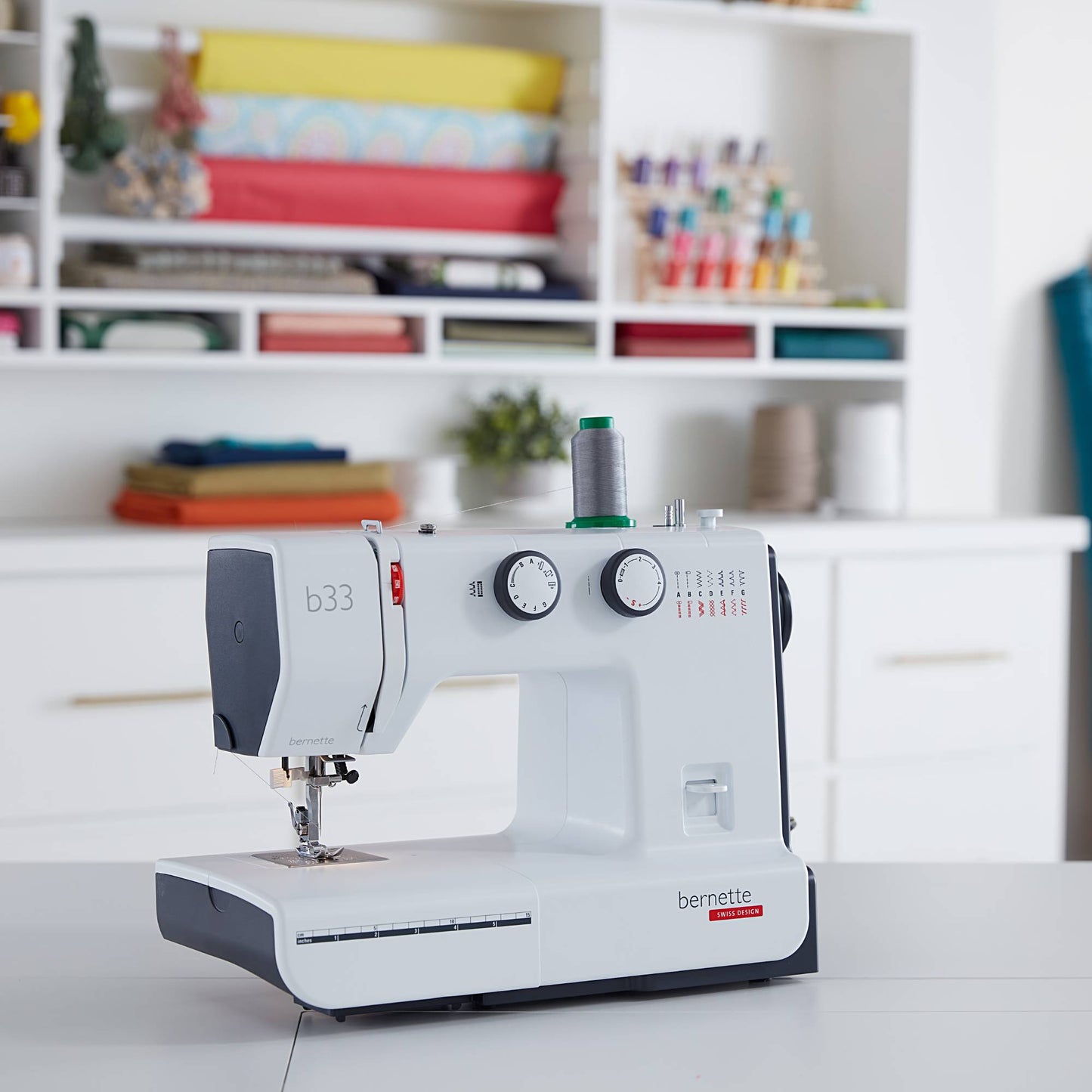 Bernette 33 Swiss Design Sewing Machine