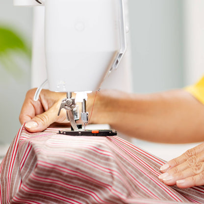 BERNINA 335 Sewing Machine (Gen. 2)