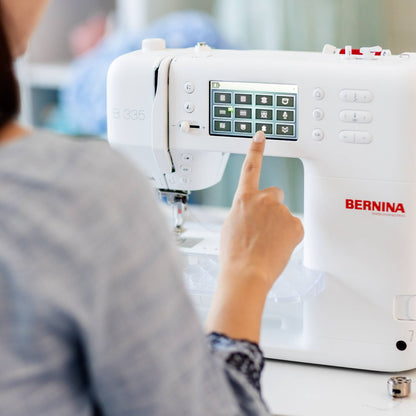 BERNINA 325 Sewing Machine (Gen. 2)