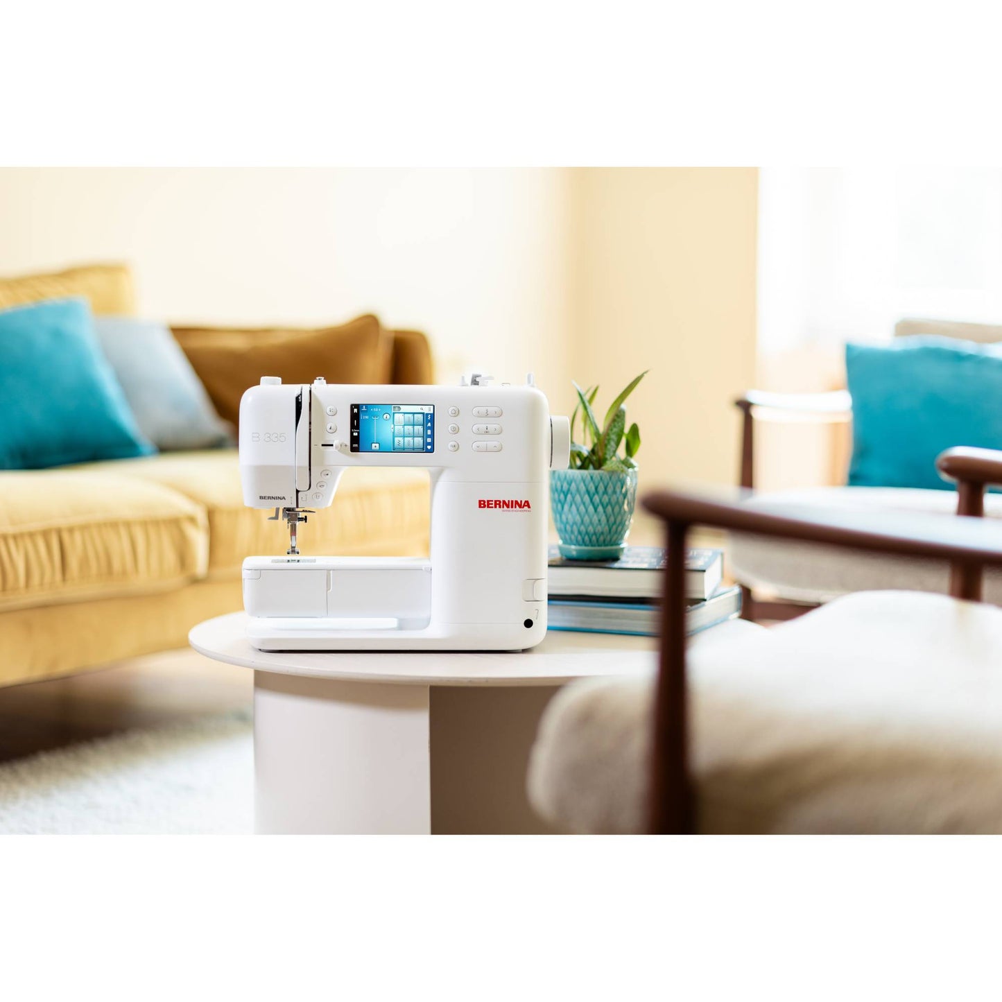 BERNINA 335 Sewing Machine (Gen. 2)